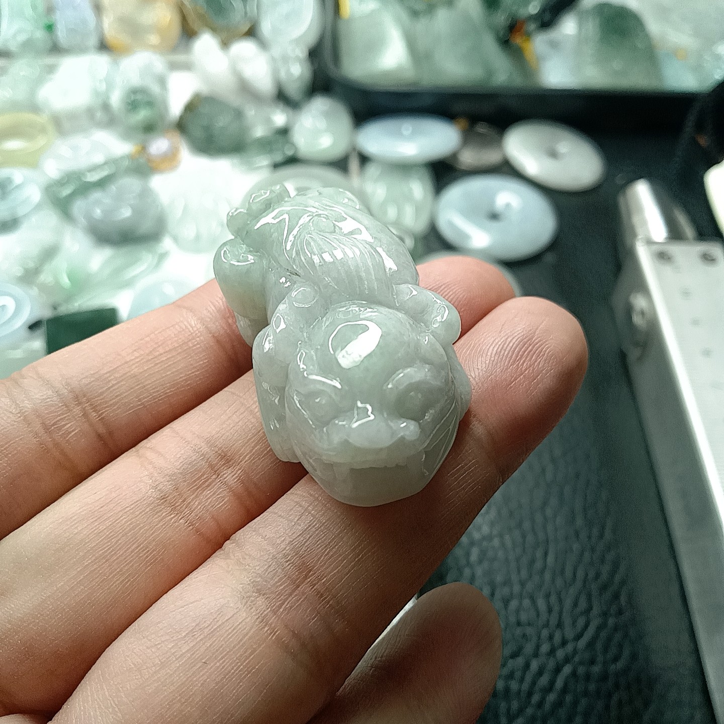 缅甸天然翡翠玉貔恘吊坠