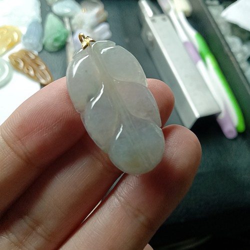 缅甸天然翡翠A货18k金镶嵌白冰叶子裸石尺寸32/17.9/4.6mm