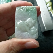 缅甸天然翡翠玉春带彩生肖猪吊坠