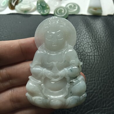 缅甸天然翡翠玉观音