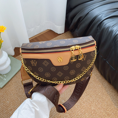 时尚2025新款轻奢高级感小众超火老花腰包胸包饺子包斜挎小包包女