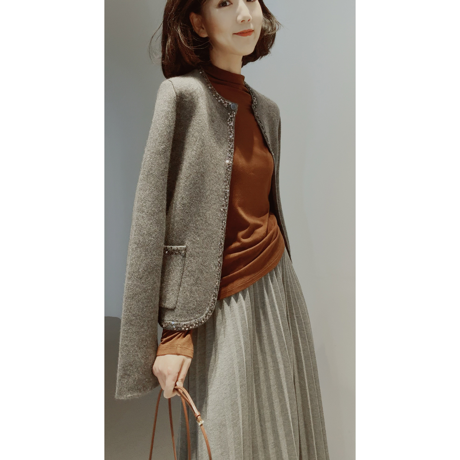 星辰梦影山羊绒重工钉珠针织开衫