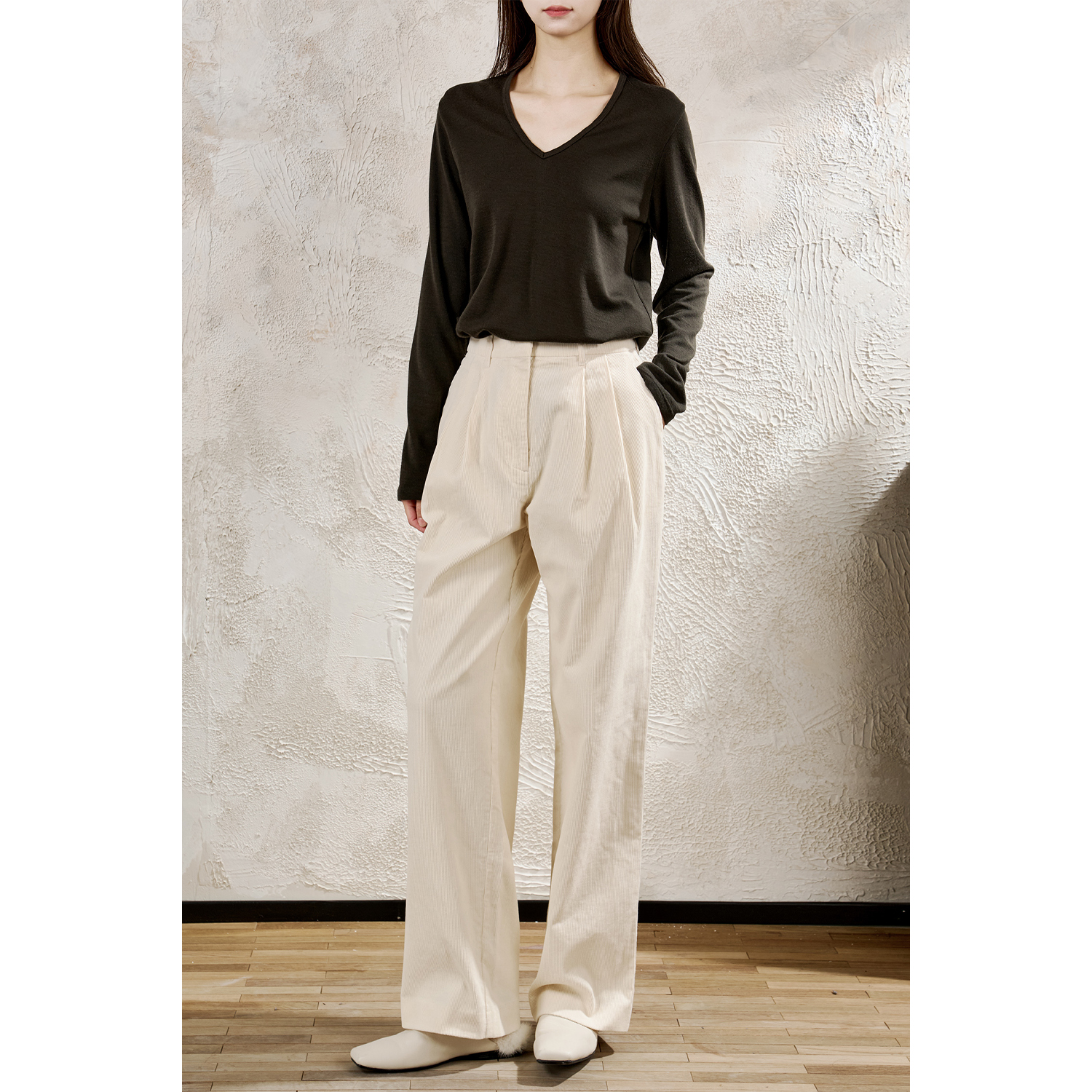 戎美【KZ0914247】复古老钱风细腻日本全棉条绒直筒裤女