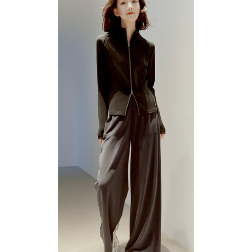 26春夏~轻盈Q弹 莫代尔立领双开拉链 显瘦修身百搭时髦外套女