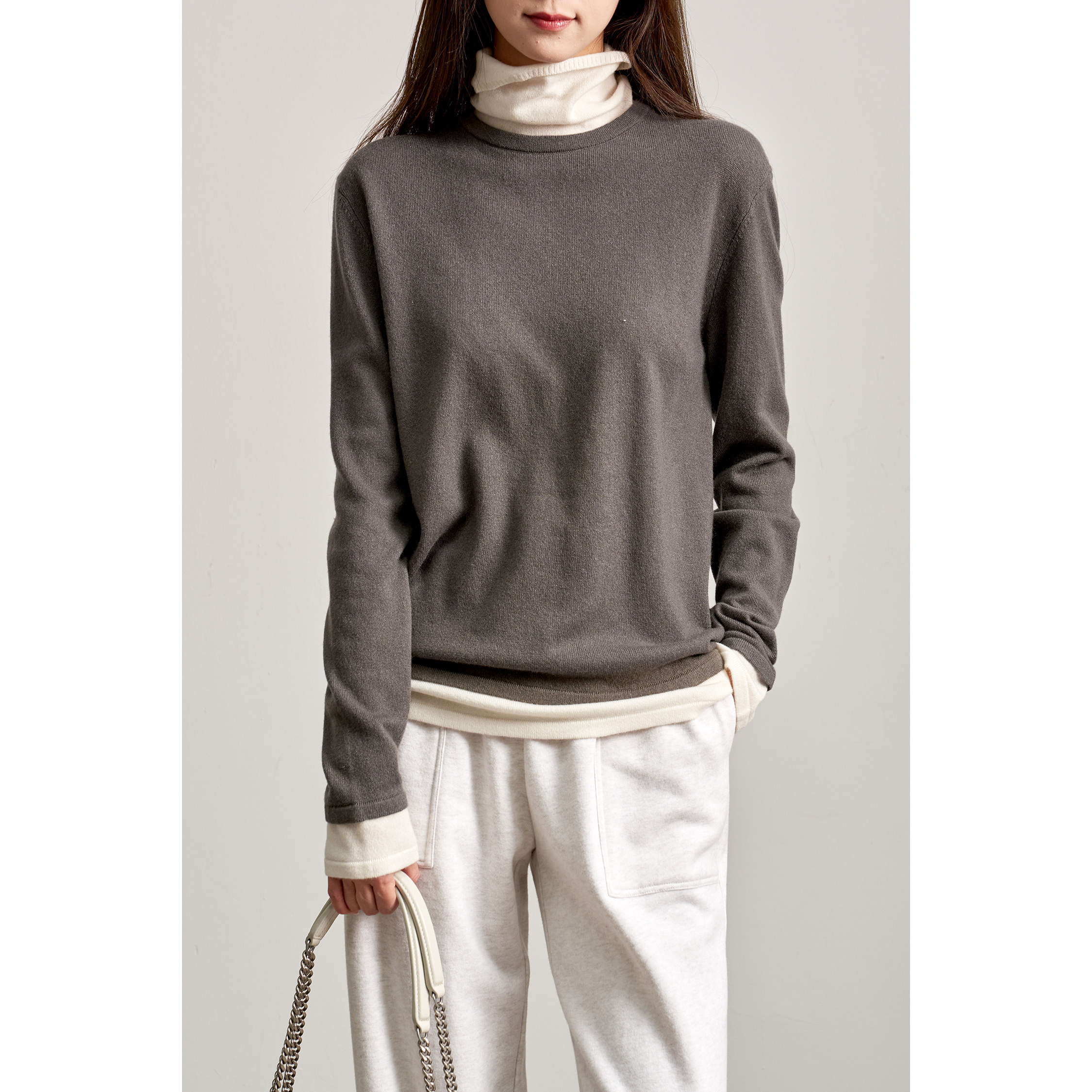 高领假两件百搭神器_罕山白绒100%纯羊绒_微松身针织打底衫