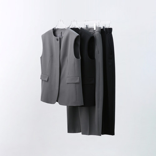 【大秀气场 结构时髦】可机洗/精纺澳毛 大簰廓形~马甲/神裤套装