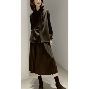 星闪羊毛百褶裙_大摆A字秋冬半身裙女25新款 戎美 南风未眠