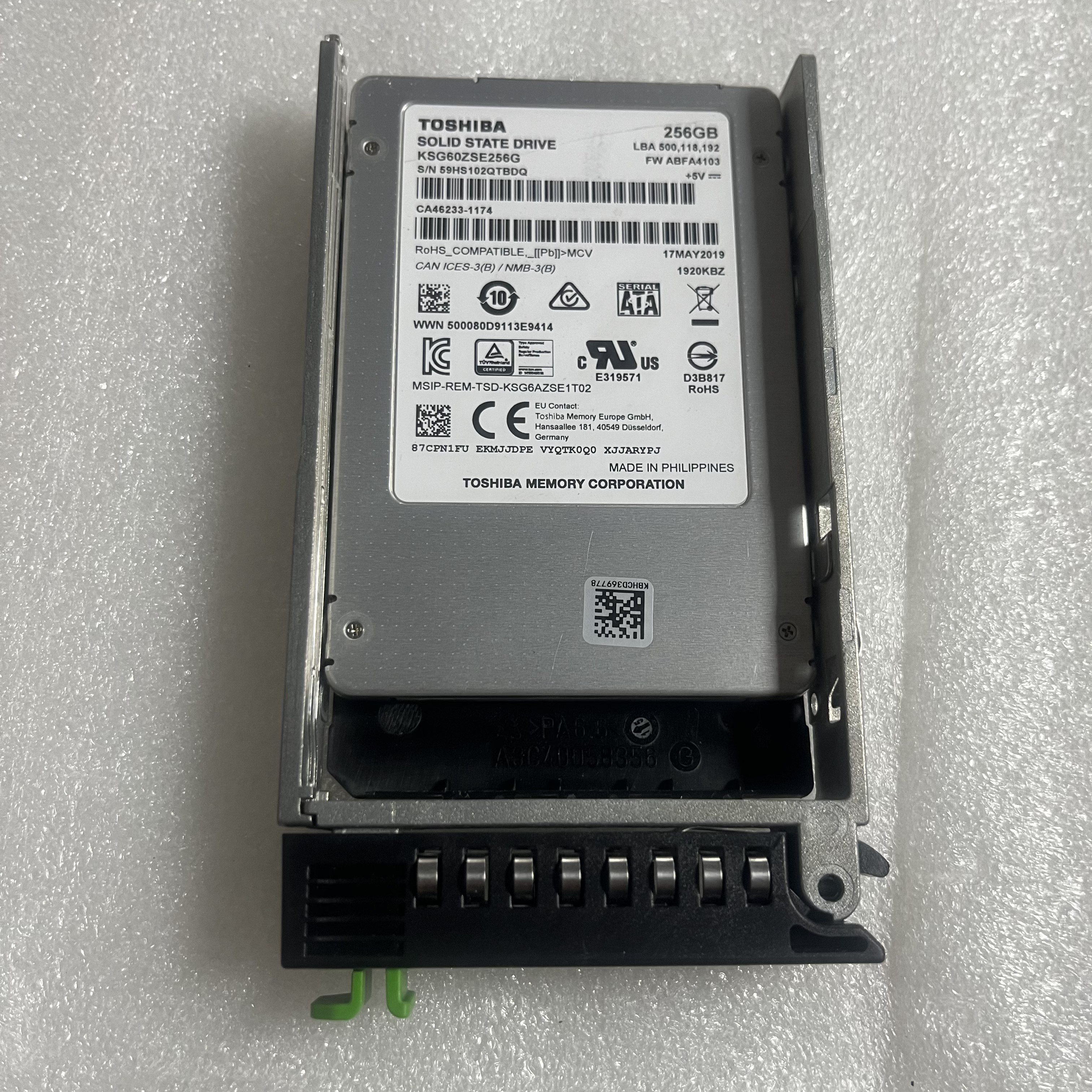 富士通 DX8700 S2 CA07296-D021 CA46233-1174 256G 系统盘