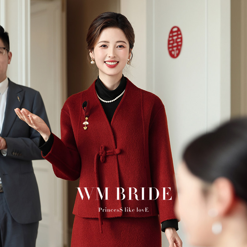 新中式红色妈妈婚宴礼服双面羊毛大衣高贵气质喜婆婆毛呢外套冬装