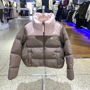 adidas阿迪达斯三叶草女保暖外套冬短款 运动保暖连帽羽绒服KC2660