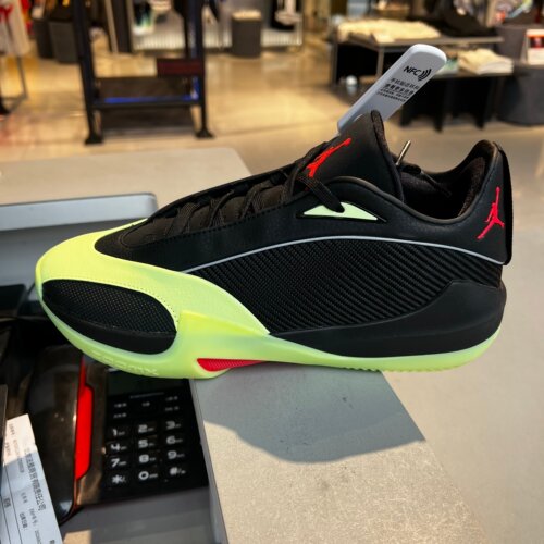 NIKE耐克男JORDAN TRIANGLE PF运动训练篮球鞋IO0424-001