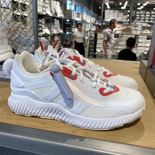 正品Adidas/阿迪达斯女子低帮轻便百搭透气运动休闲跑步鞋 ID4252