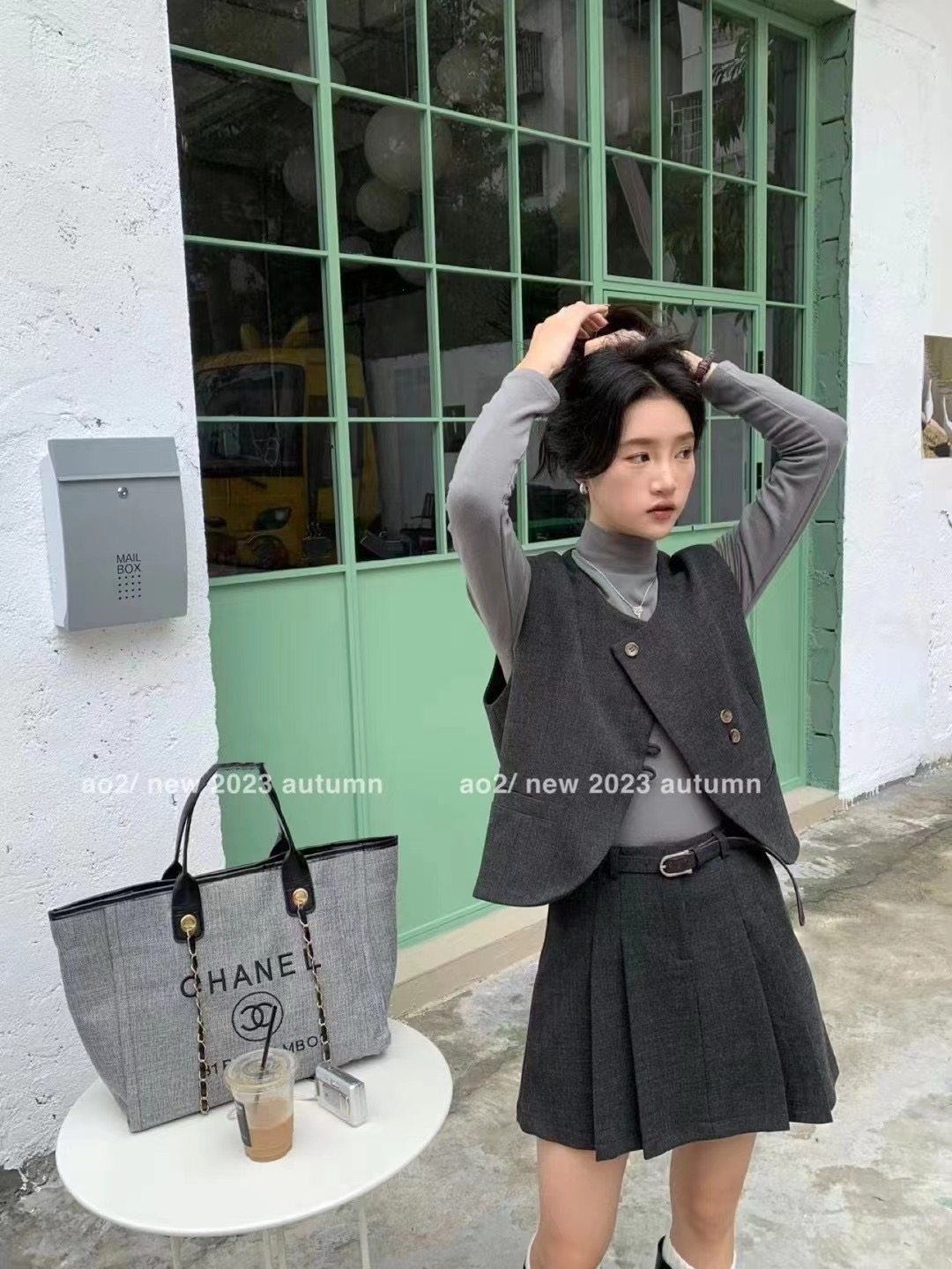 ao2三件套女秋冬新款韩版打底衫西装马甲上衣高腰百褶半身裙套装