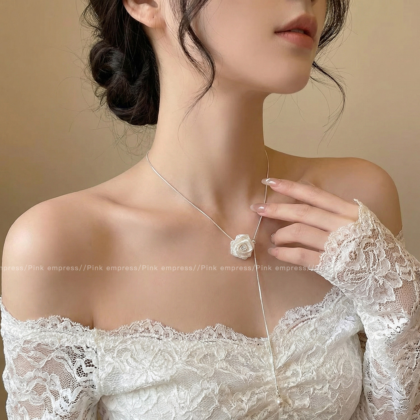 芒果氛围感珍珠山玫瑰花项链女毛衣链锁骨链轻奢高级感配饰饰品mg