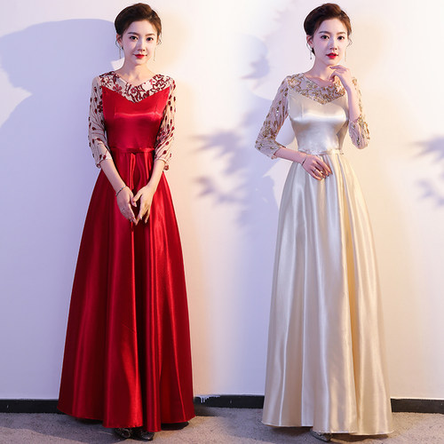大合唱团演出服女长裙诗歌朗诵