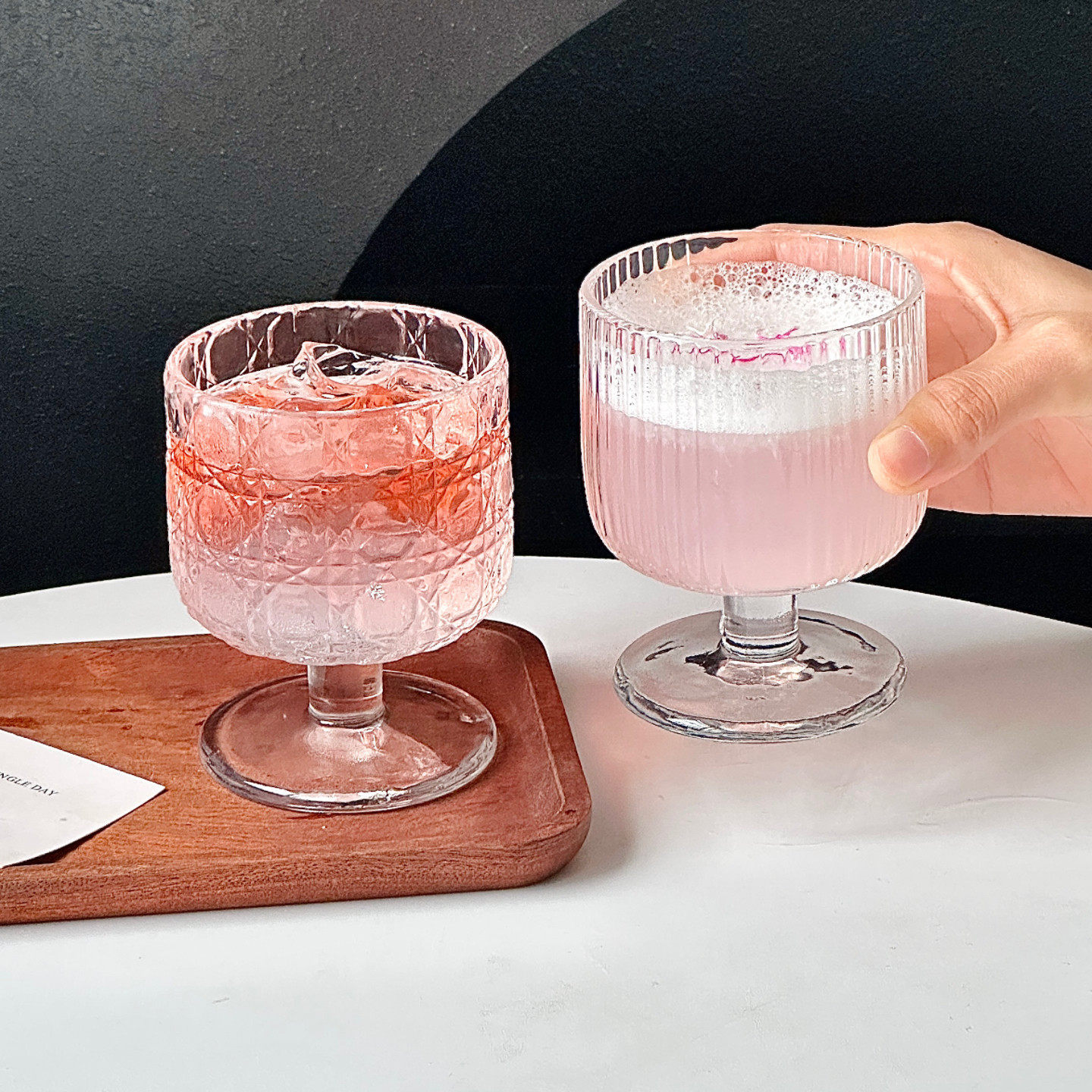 小众复古矮脚玻璃杯高颜值鸡尾酒杯微醺酒杯饮料杯果茶杯冰美式杯