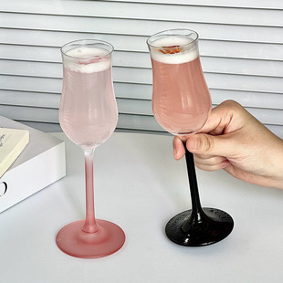 小众设计磨砂质感高脚郁金香杯闻香杯高级感家用香槟甜酒杯子