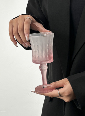 高颜值粉色浮雕玻璃杯家用氛围感女生可爱香槟红酒杯高脚鸡尾酒杯