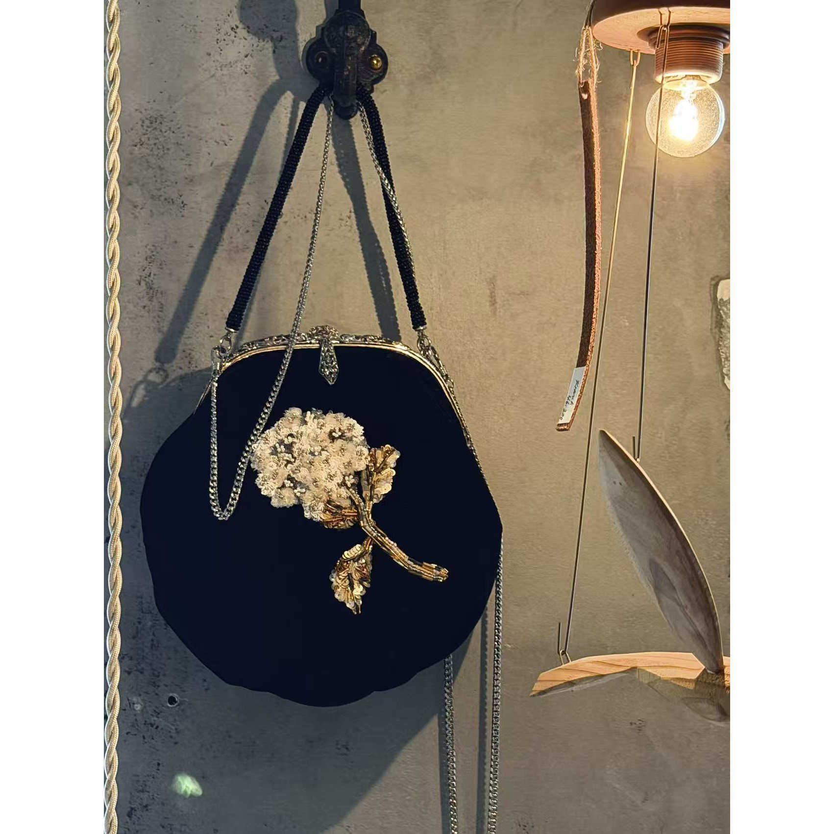 日本本土代购手工刺绣手作口金包中古晚宴包vintage钉珠百合花卉