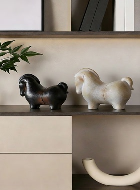 简约现代陶瓷马摆件套组送礼