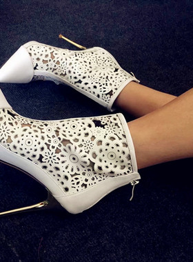 2023年新款女鞋凉鞋凉靴尖头超高跟镂空白色婚鞋宴会鞋花朵后拉链