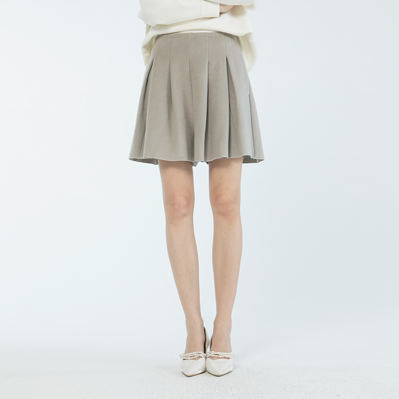 readme绵羊毛插袋打褶高腰短裤