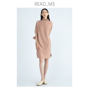 readme读我新款简约时尚针织长款宽松连衣裙女B30251241