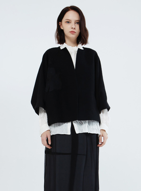 readme女士外套开衫宽松长袖黑百搭秋提花绣花短B10601103