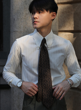 意式儒雅长尖领扣领抗皱修身文艺 欧美雅痞有型商务长袖条纹衬衫