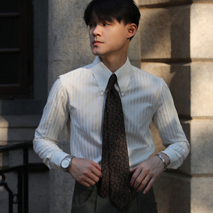 意式儒雅长尖领扣领抗皱修身文艺 欧美雅痞有型商务长袖条纹衬衫