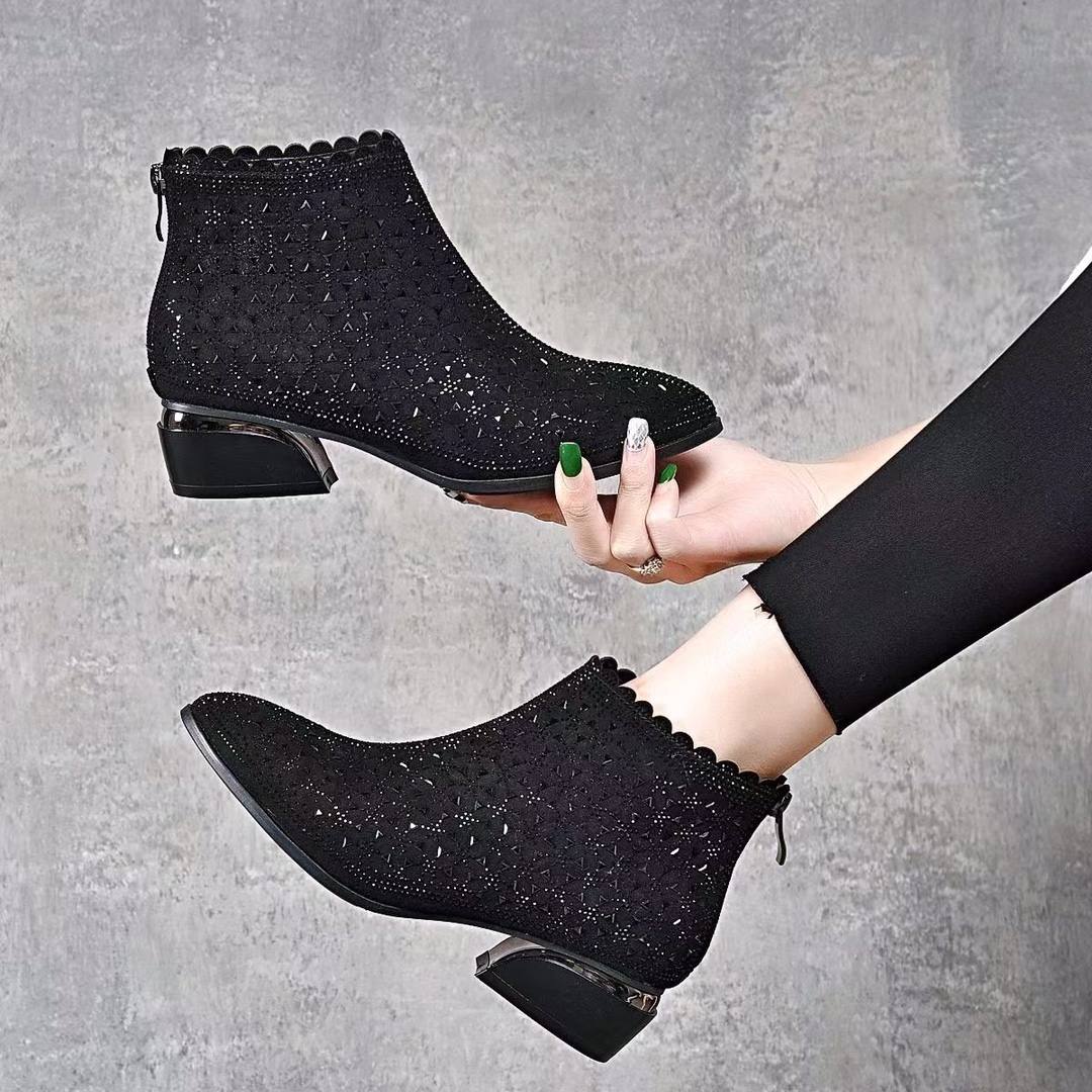 2025新款秋冬真皮短靴