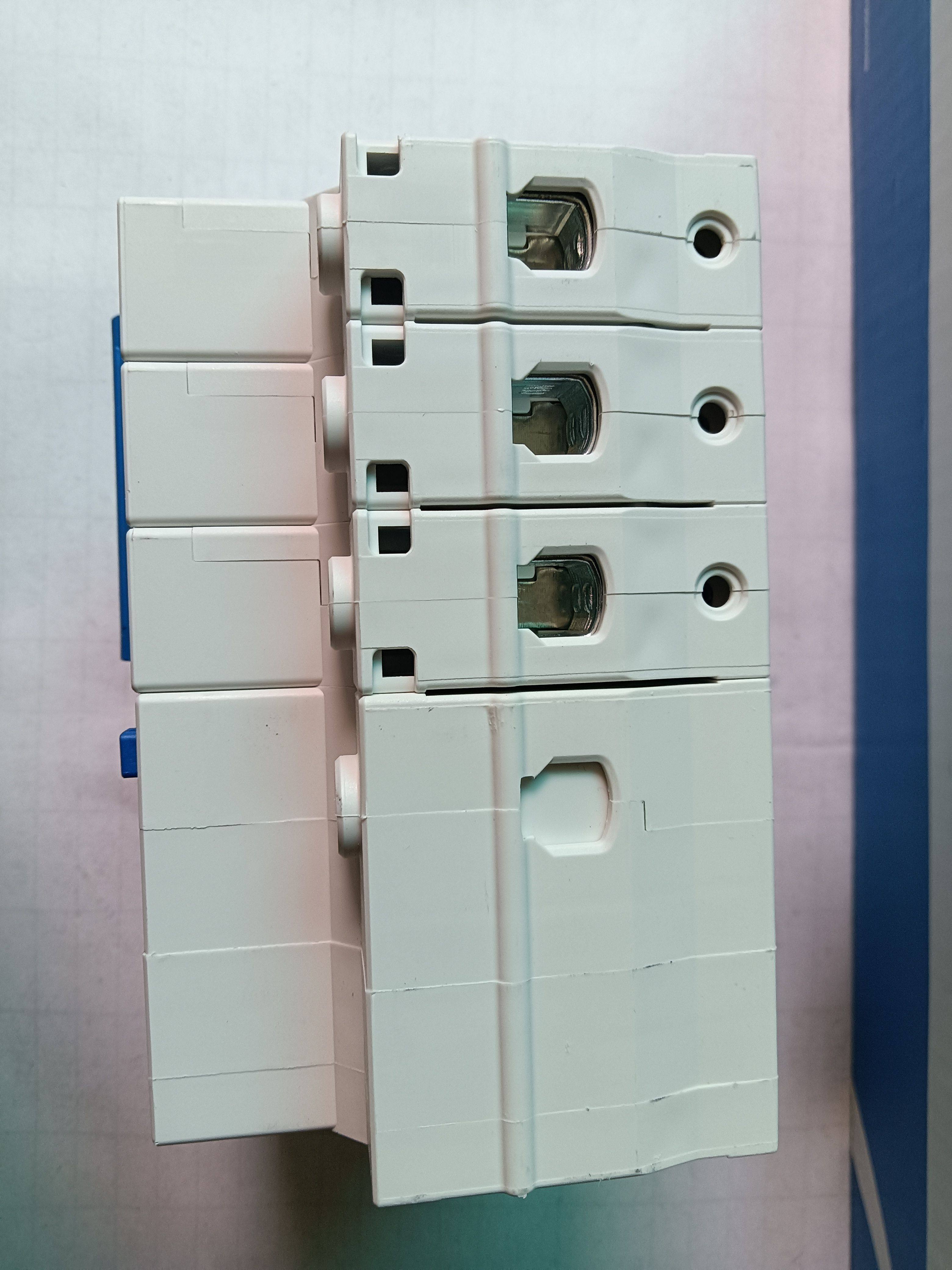 全新原装正泰漏电微型断路器NXBLE-63 3P C40 30MA