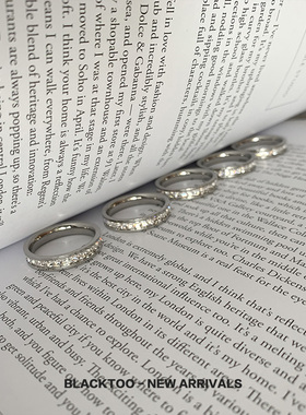 钛钢单排小方锆石钻女款戒指