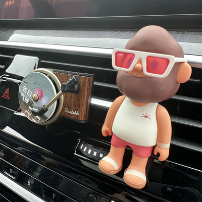 正版FARMER BOB男友盲盒车载空调出风口挂件礼物车摆车饰车载香片