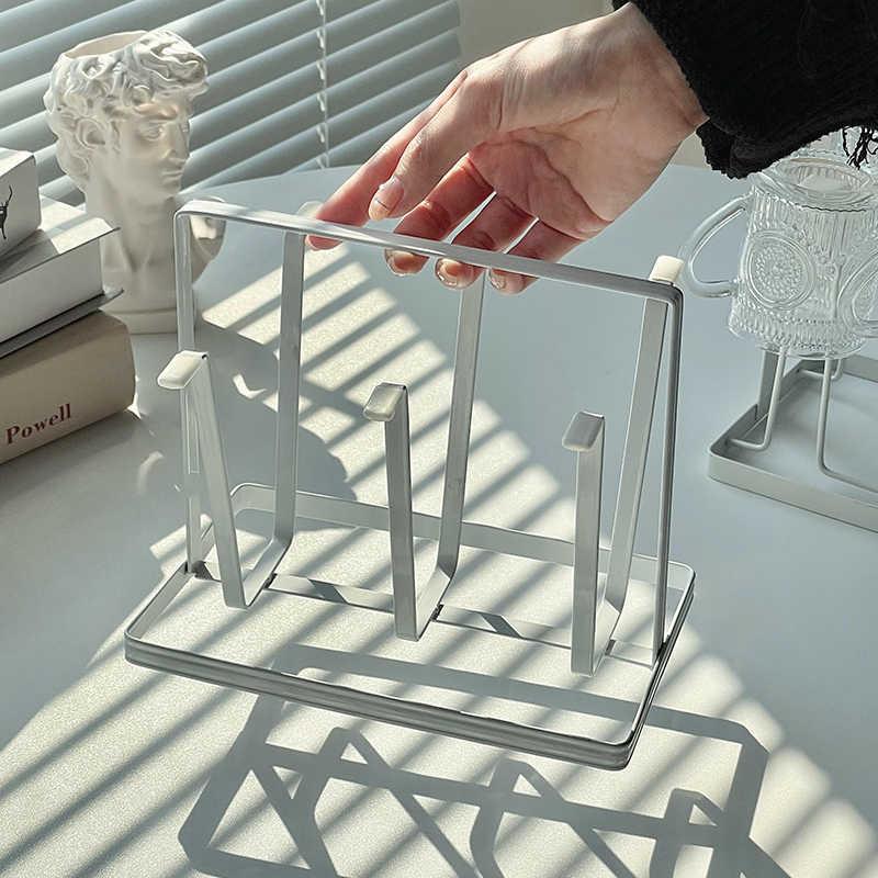 简约黑白铁艺杯架沥水架