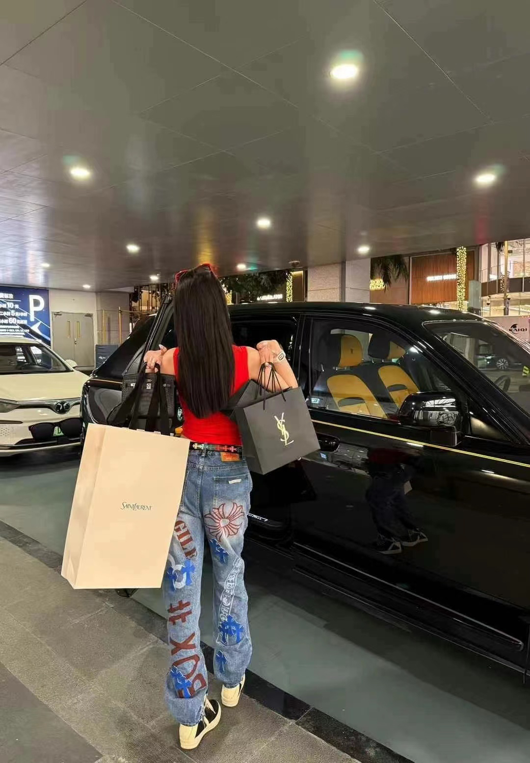 新款潮牌梵文十字架贴皮水洗牛仔裤男女宽松直筒时尚百搭休闲裤潮