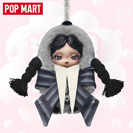 POPMART泡泡玛特SKULLPANDA×星期三毛绒奈弗莫尔学院吊卡挂件