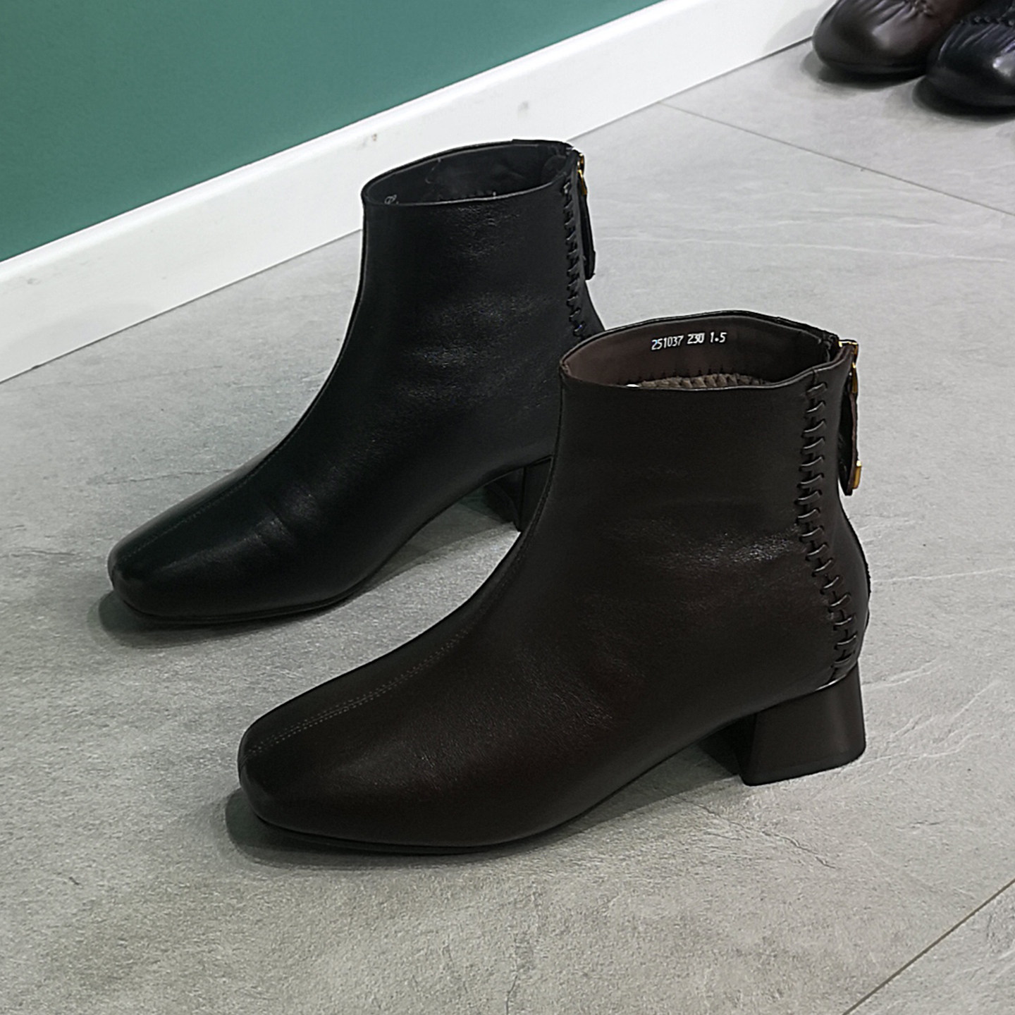 2025冬新款英伦真皮加绒加厚粗跟方头短筒靴后拉链编织装饰瘦瘦靴,女鞋,时装靴,淘宝优惠券,粉丝福利购,淘宝优惠卷