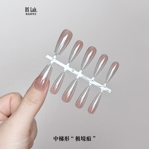 手工鎏金超闪美甲中梯杏仁椭圆甲