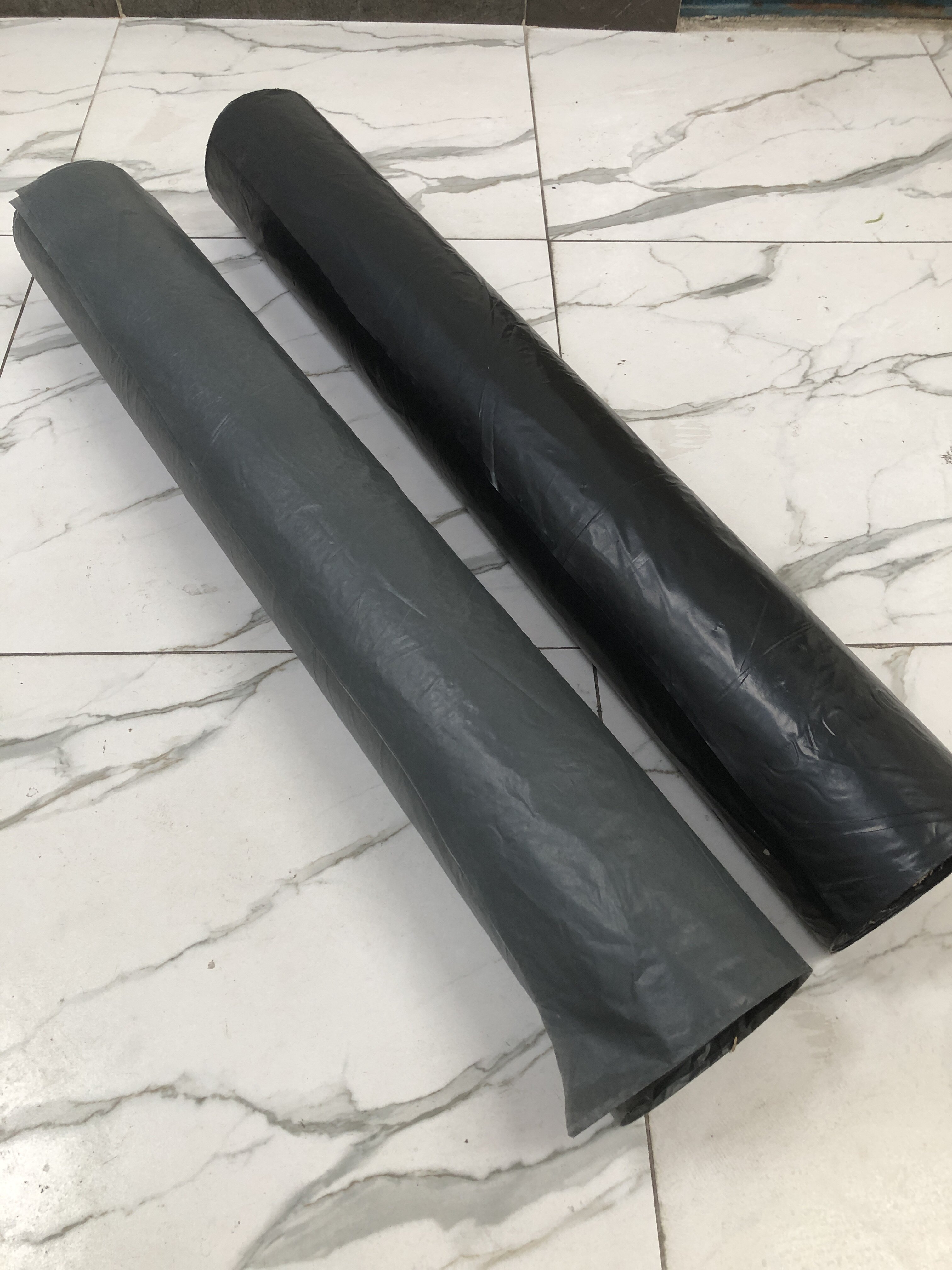 灰色马路胶纸21米宽70米长6c厚pe塑料薄膜塑料布道路施工防潮膜