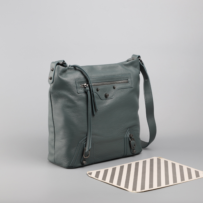 真皮女包软皮水桶包斜挎包大包