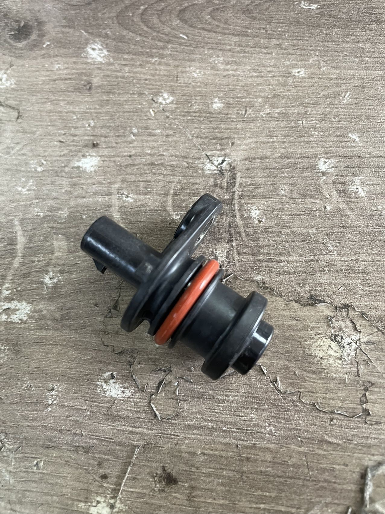 别克雪佛兰昂科威威朗全新君越君威新科鲁兹1.5T凸轮轴位置传感器