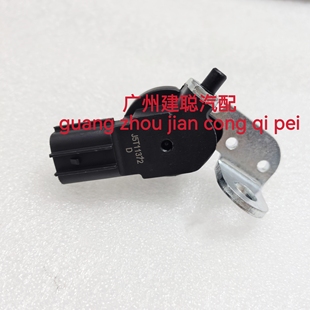 适用于东风郑州锐骐D22皮卡ZD30曲轴位置传感器货车凯普斯达NT400