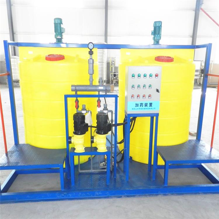 各种规格PE加药箱水处理加药搅拌桶厂家供应加药装置PE桶装置