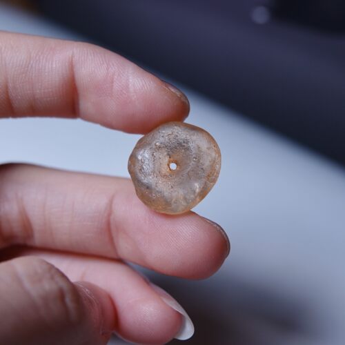 大开门千年老水晶单珠研磨孔风化明显全品文玩DIY念珠配珠项链
