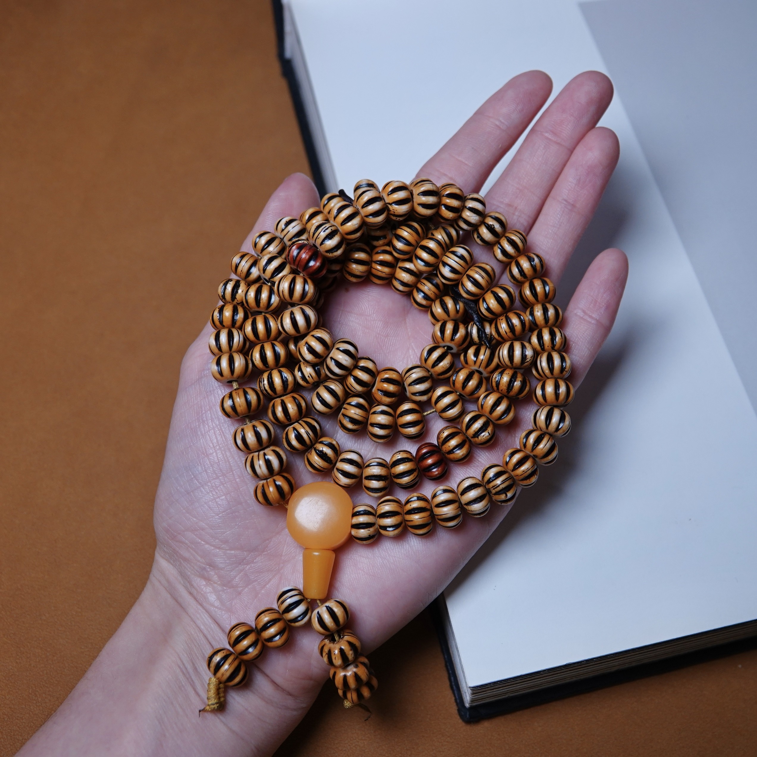 牧区原生态黄色树脂老料器瓜珠超润文玩手工DIY念珠手串随身配饰