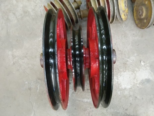 厂家生产起重机钢丝绳轧制轮片 φ300*100  桥梁机钢轮子热轧制