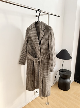 复古格纹系带翻领长款毛呢大衣