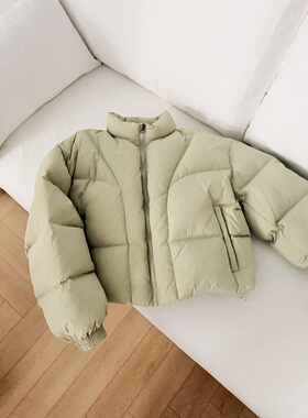 显白果绿色小立领宽松廓形韩版面包羽绒服短款女超轻保暖加厚