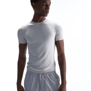 BEVAN UP|运动一体针织 局部透气提花三角运动剪裁速干修身短袖